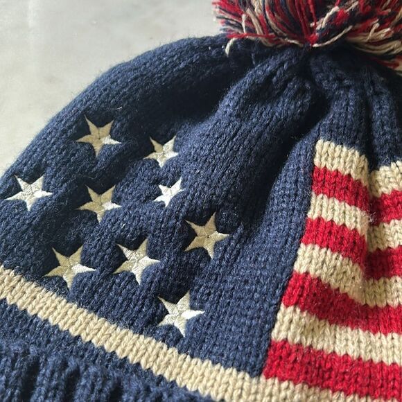 American flag knit Pom Pom beanie one size - Picture 2 of 6